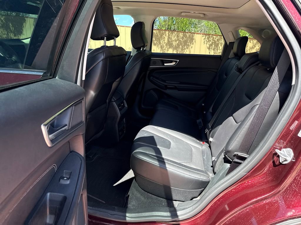 Certified 2022 Ford Edge Titanium w/ Class II Trailer Tow Package AWD/4WD image 18