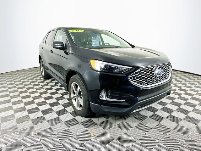 Certified 2023 Ford Edge SEL w/ Convenience Package AWD/4WD image 4