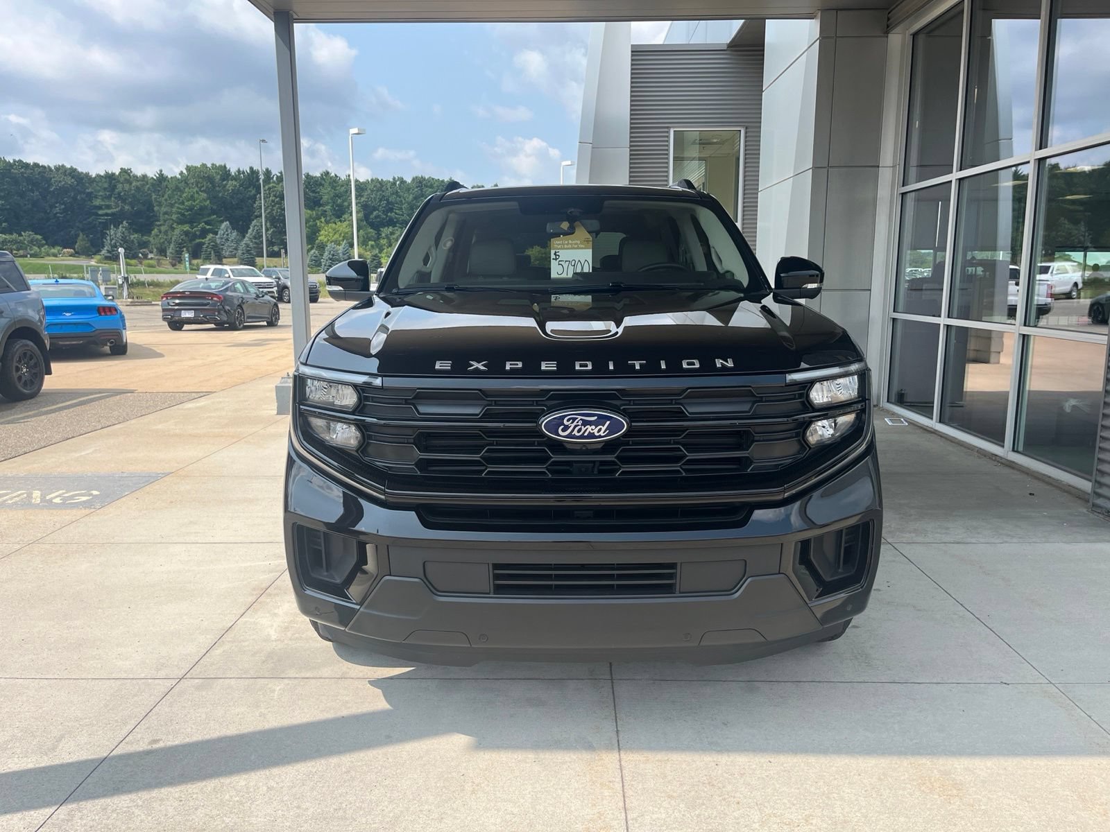 Certified 2025 Ford Expedition Active AWD/4WD image 8