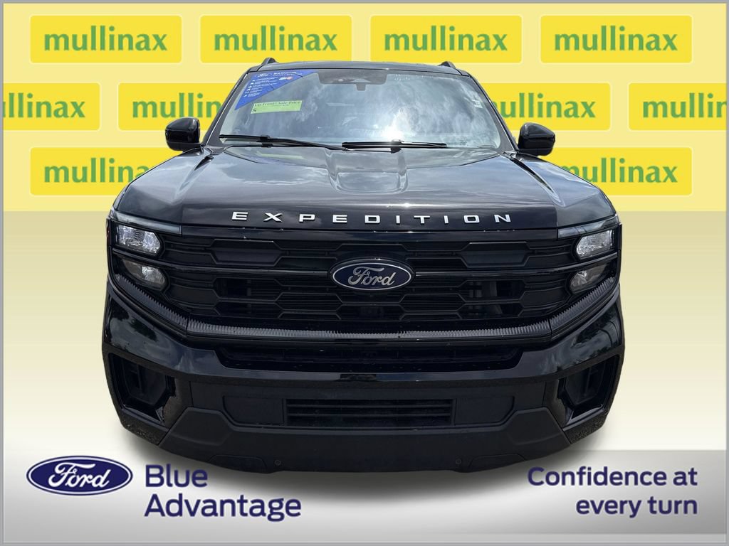 Certified 2025 Ford Expedition Active RWD image 11