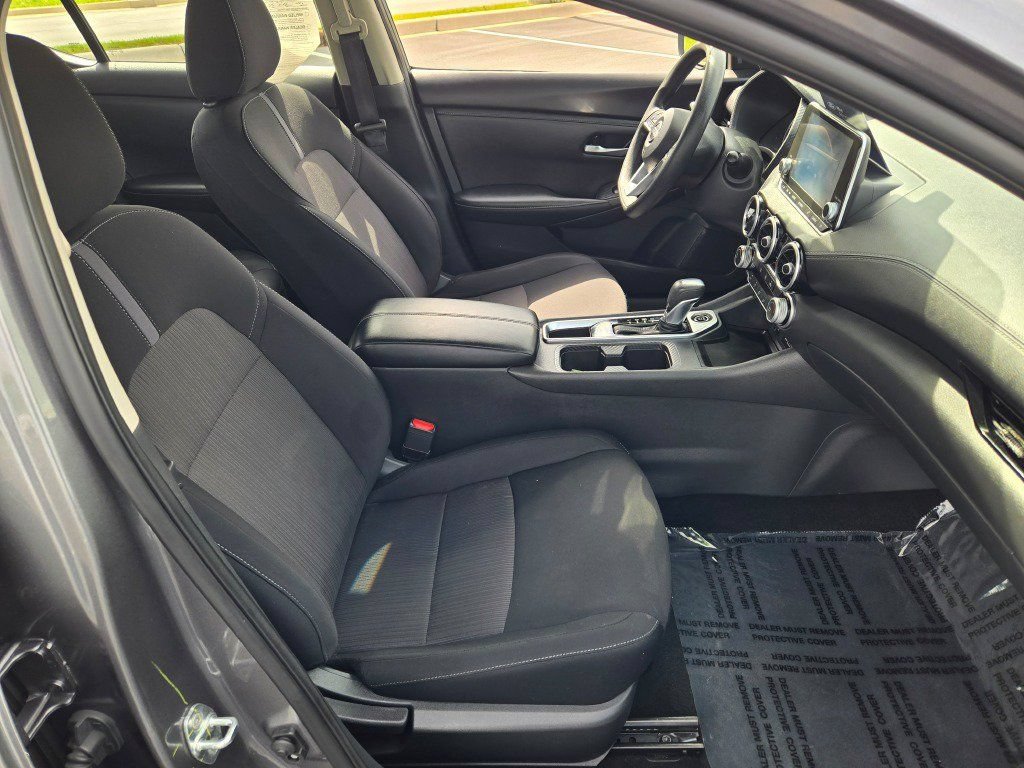 Used 2024 Nissan Sentra SV FWD image 7