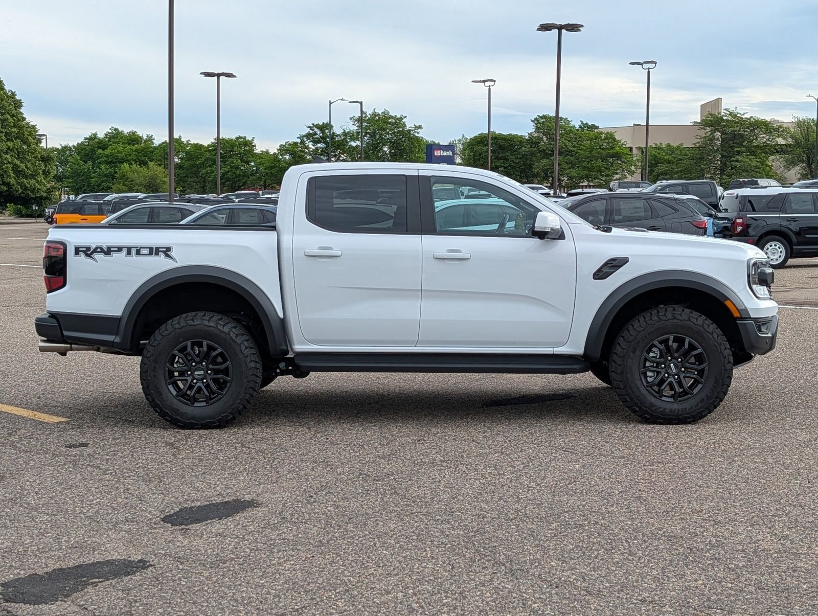 Certified 2025 Ford Ranger Raptor AWD/4WD image 8