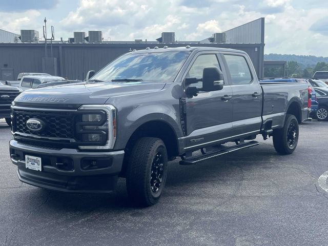 Certified 2025 Ford F250 XL w/ STX Appearance Package AWD/4WD image 7