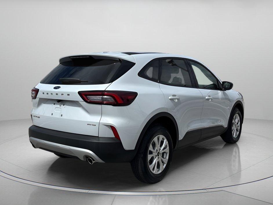 Certified 2025 Ford Escape Active AWD/4WD image 3
