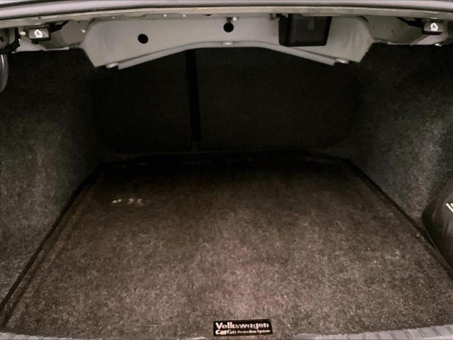 Used 2023 Volkswagen Jetta SE FWD image 33