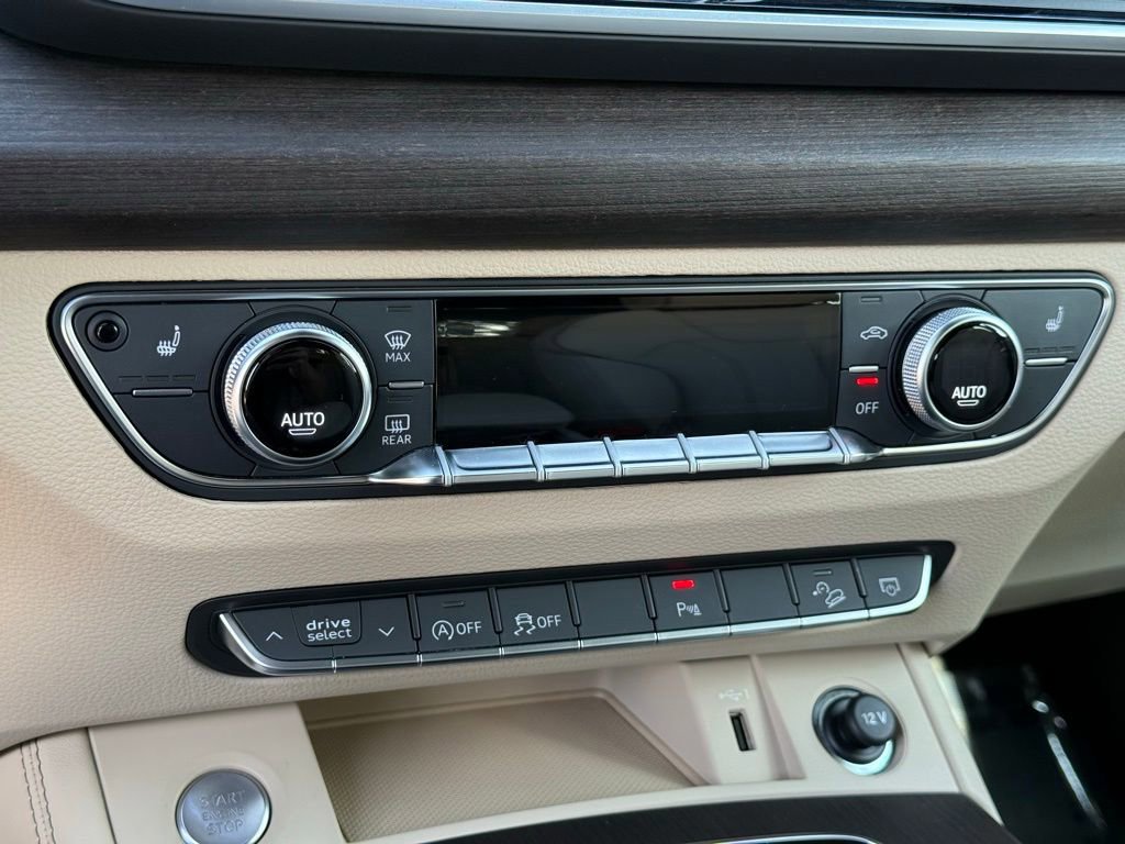 Used 2024 Audi Q5 2.0T Premium Plus w/ Premium Plus Package image 10