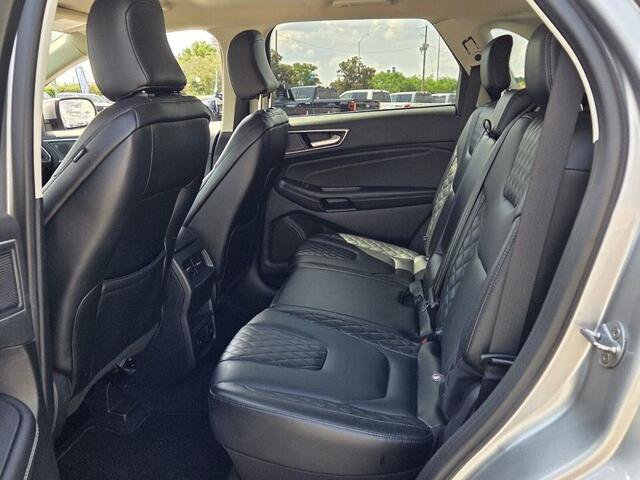 Certified 2024 Ford Edge Titanium AWD/4WD image 6
