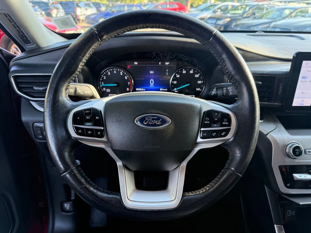 Certified 2022 Ford Explorer XLT w/ Equipment Group 202A AWD/4WD image 13