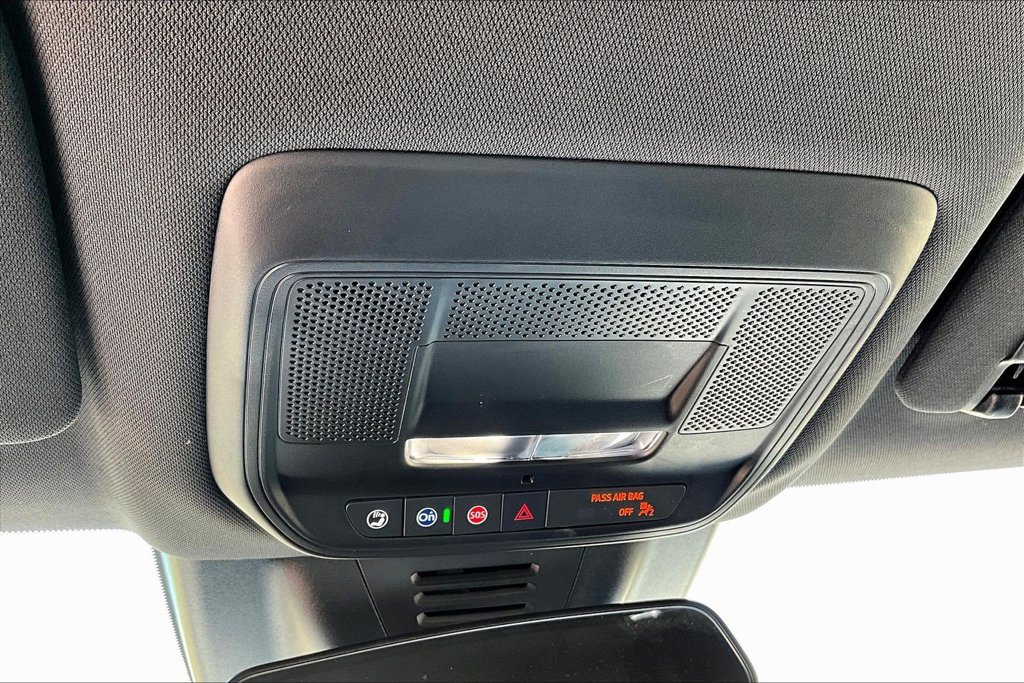 Used 2026 Chevrolet Equinox EV LT FWD image 17