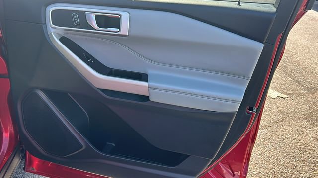 Certified 2021 Ford Explorer XLT w/ Equipment Group 202A RWD image 10