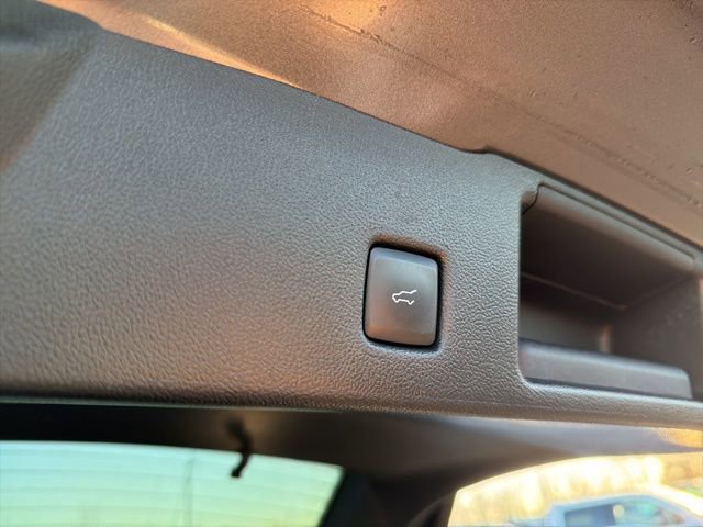 Certified 2023 Ford Escape Platinum w/ Premium Technology Package image 10