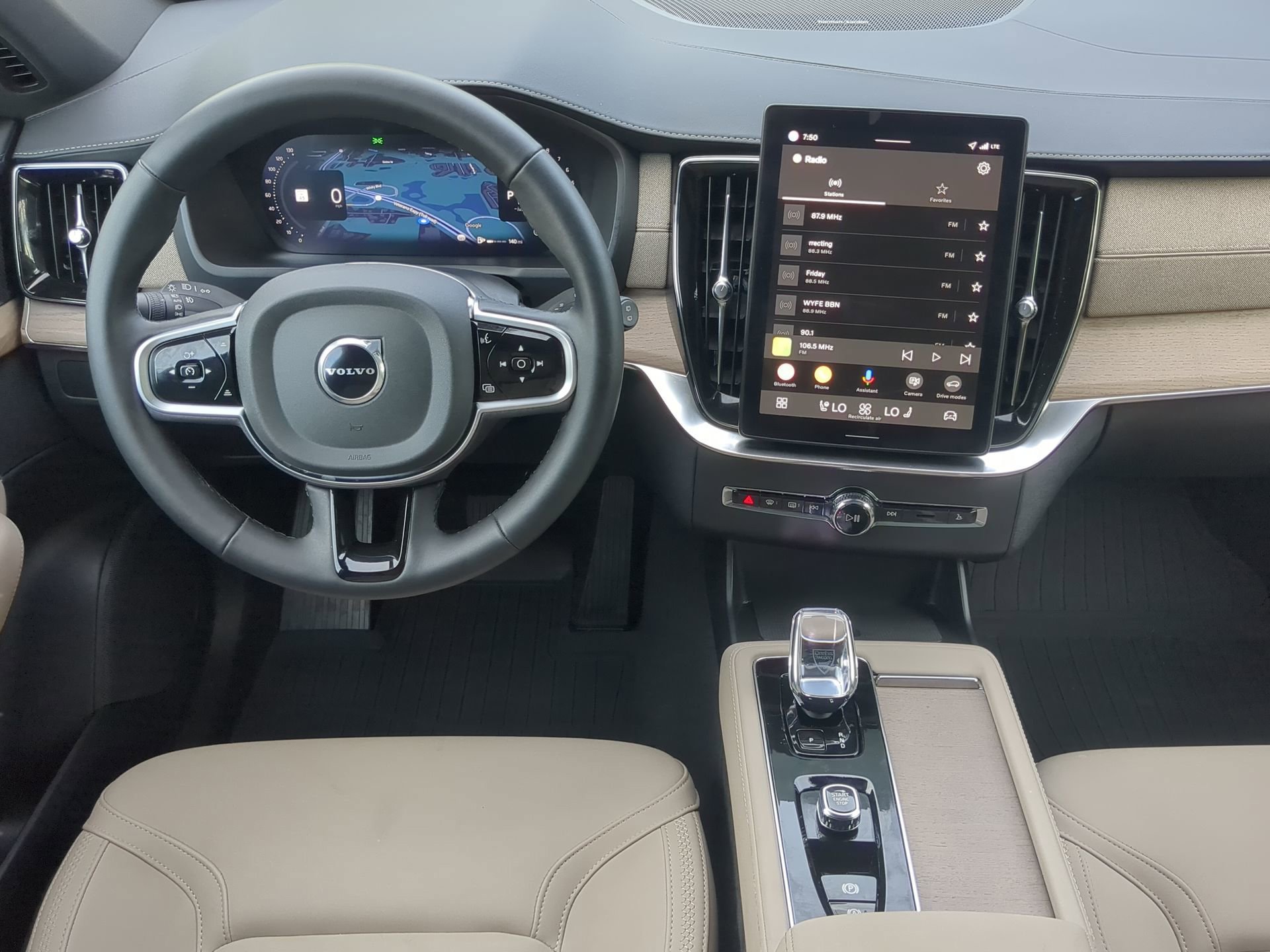 Used 2026 Volvo XC90 B6 Plus w/ Protection Package Premier AWD/4WD image 51