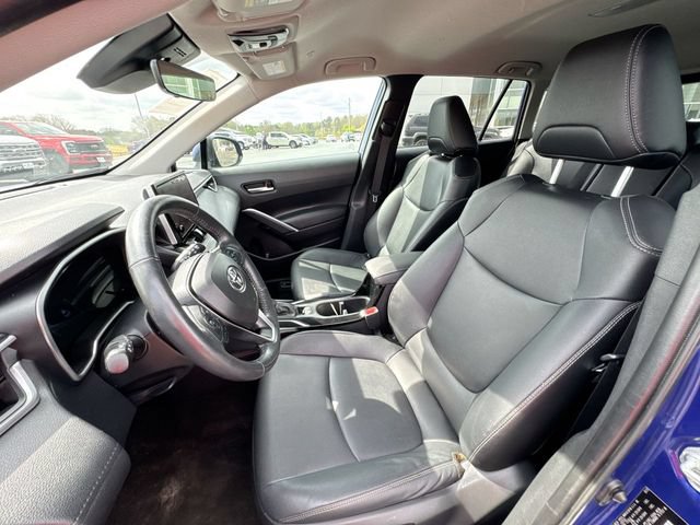 Used 2023 Toyota Corolla Cross XLE AWD/4WD image 11