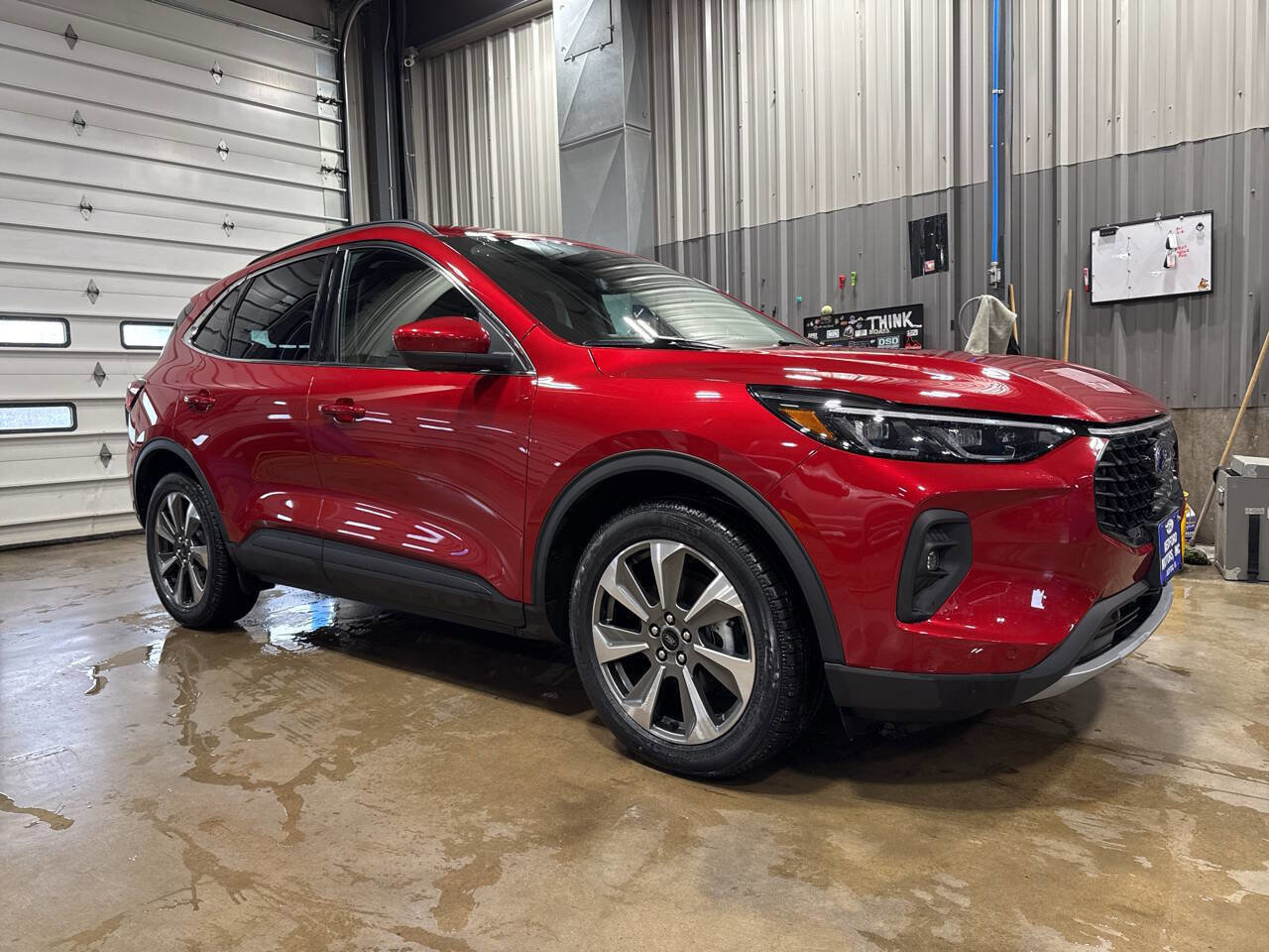 Certified 2024 Ford Escape Platinum image 2