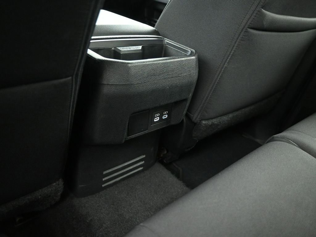 Used 2024 Toyota Tacoma TRD Off-Road image 42