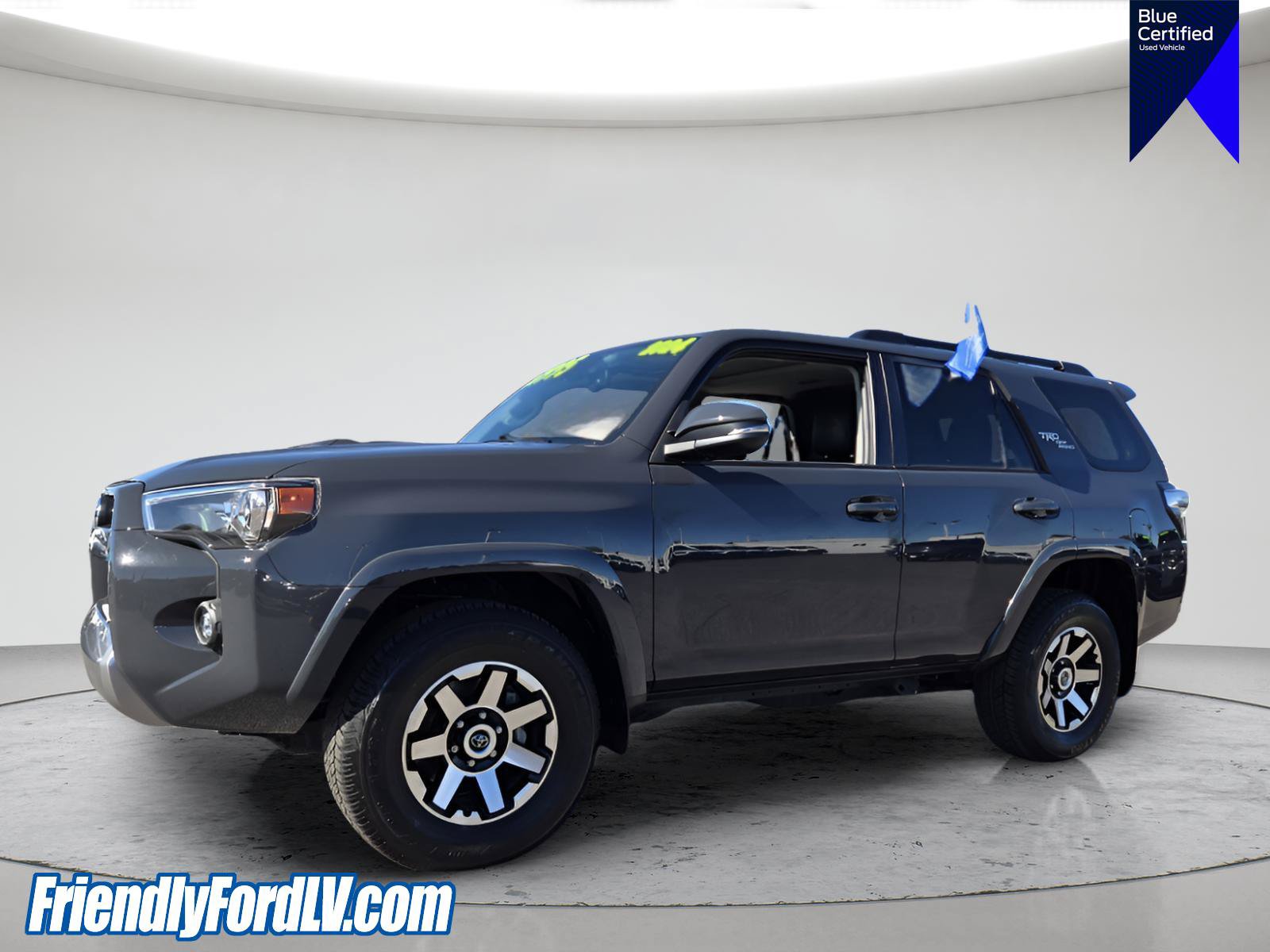 Used 2024 Toyota 4Runner TRD Off-Road Premium w/ Moonroof Package AWD/4WD image 2