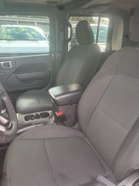 Used 2023 Jeep Gladiator Willys image 8