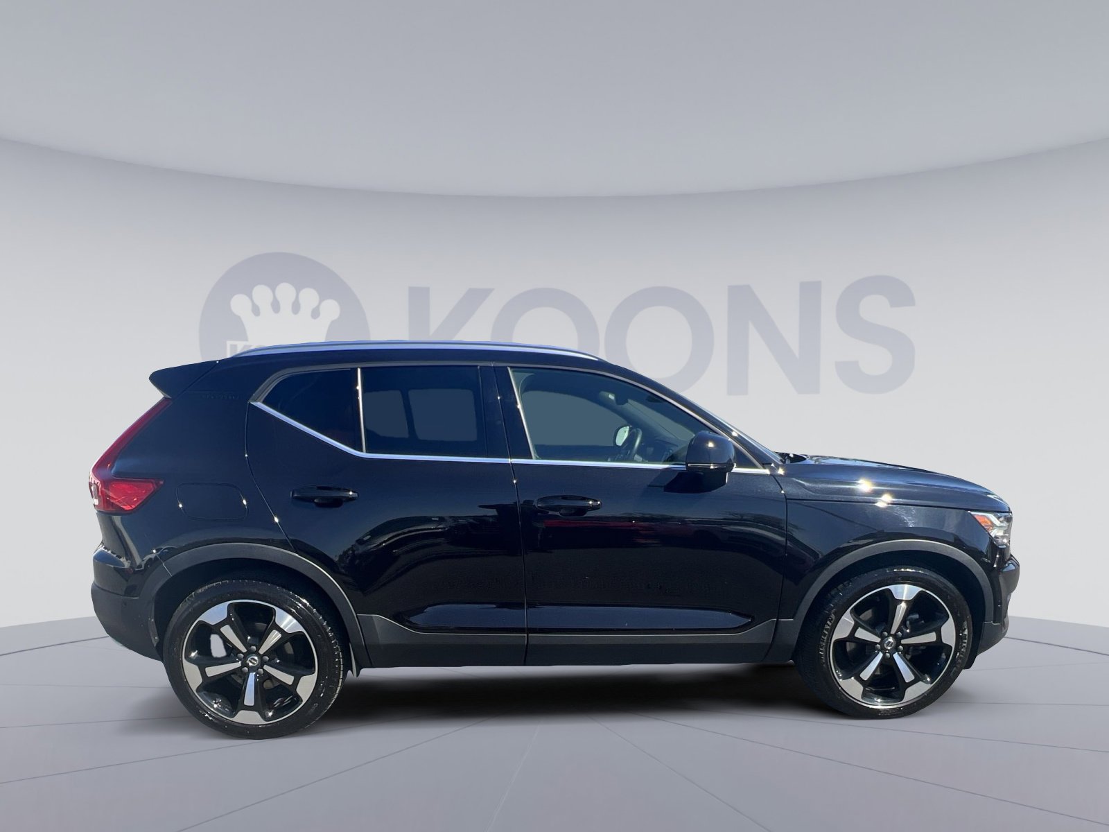 Used 2019 Volvo XC40 T5 Inscription image 8