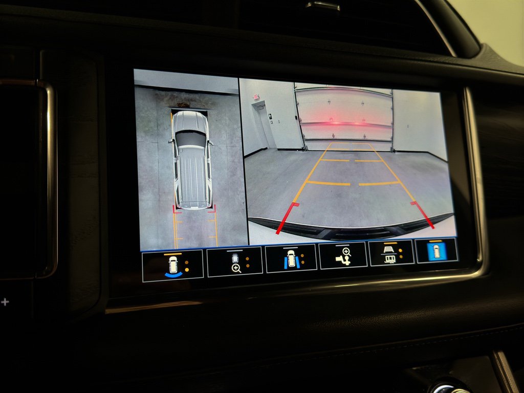 Used 2021 GMC Yukon XL Denali w/ Denali Ultimate Package image 25