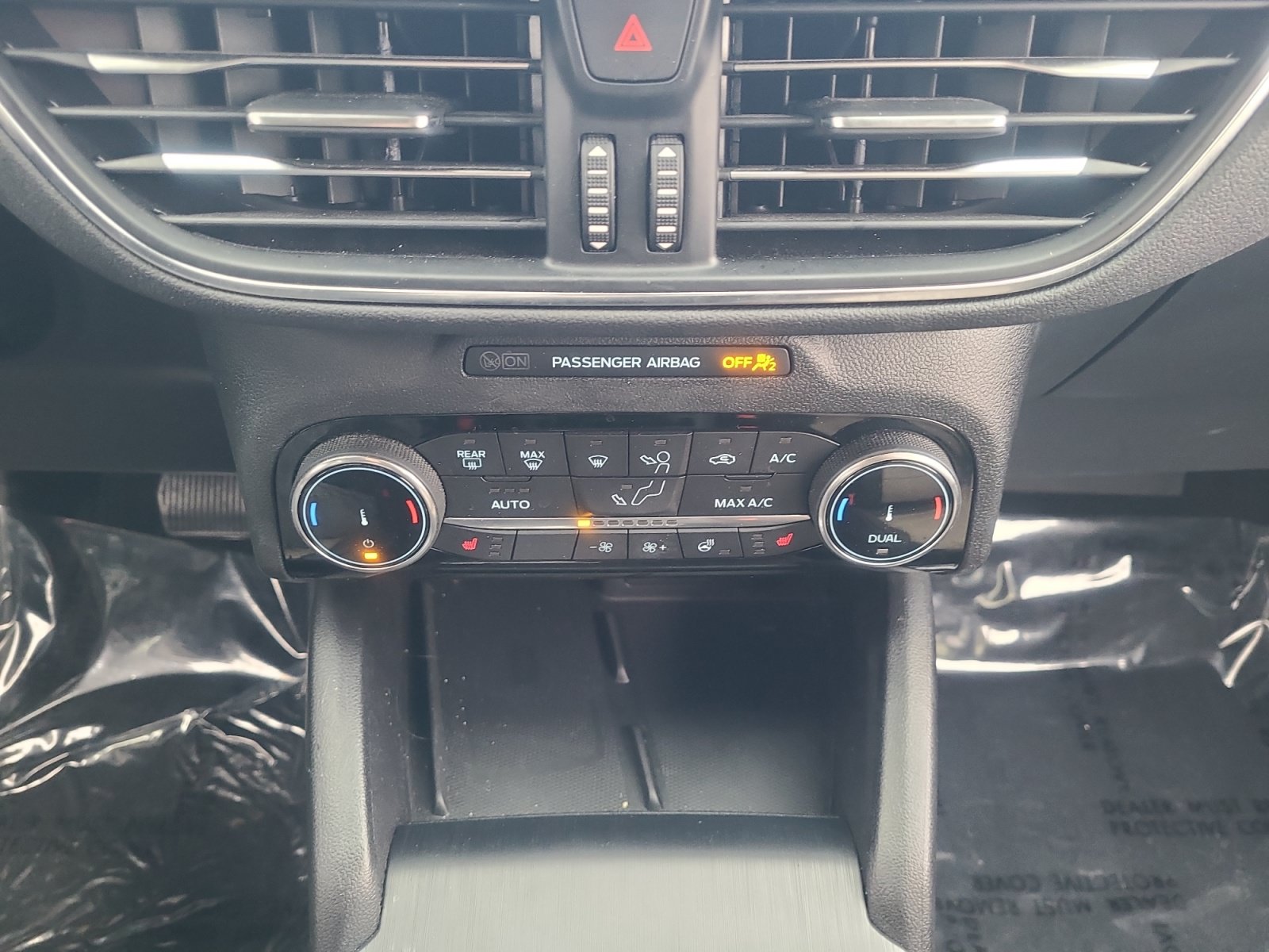 Certified 2022 Ford Escape Titanium w/ Titanium Premium Package FWD image 31