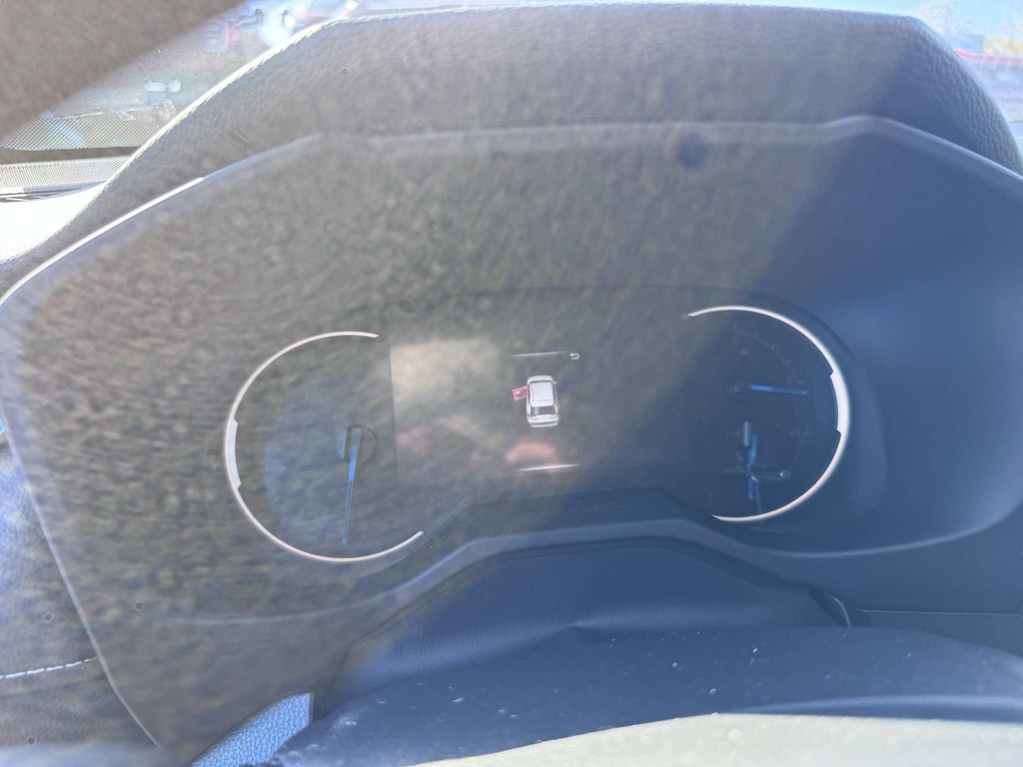 Used 2025 Toyota RAV4 LE AWD/4WD image 15