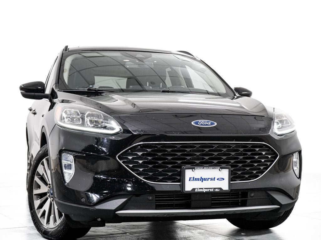 Certified 2020 Ford Escape Titanium AWD/4WD image 3
