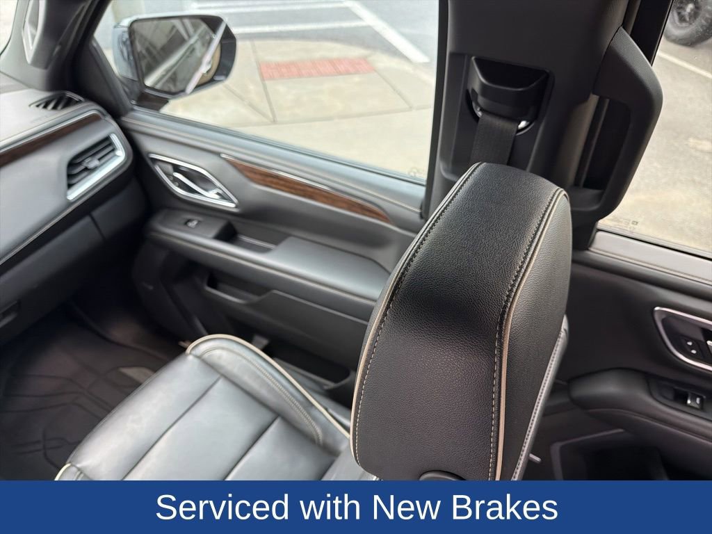 Used 2021 Chevrolet Tahoe Premier w/ Premium Package image 21