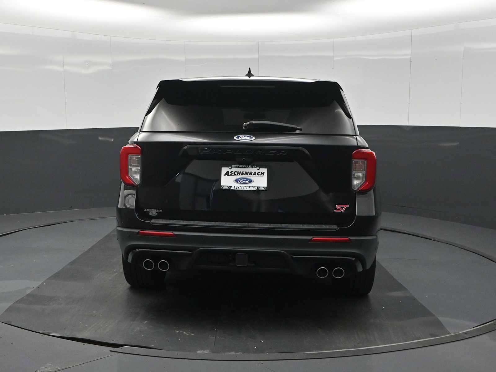 Certified 2021 Ford Explorer ST w/ Equipment Group 401A AWD/4WD image 8