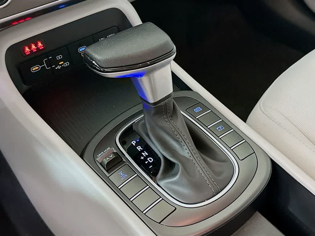 Used 2025 Hyundai Kona SE AWD/4WD image 18
