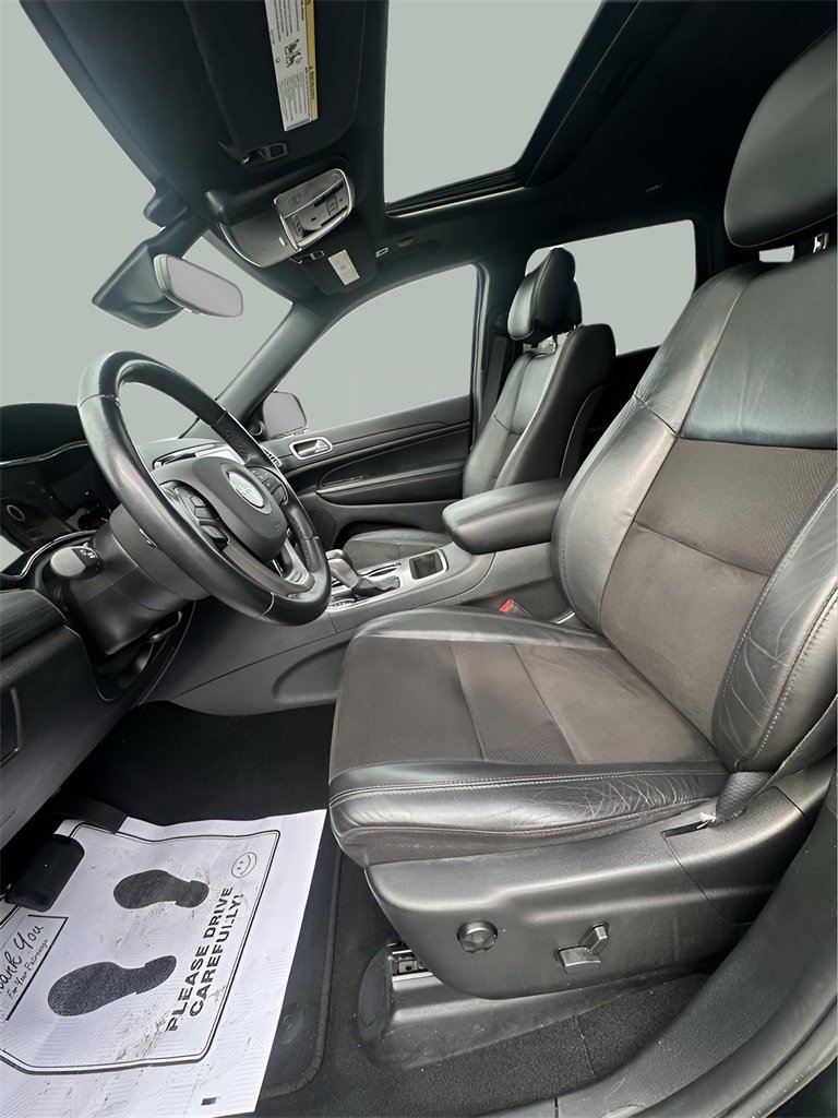 Used 2021 Jeep Grand Cherokee Laredo X image 11