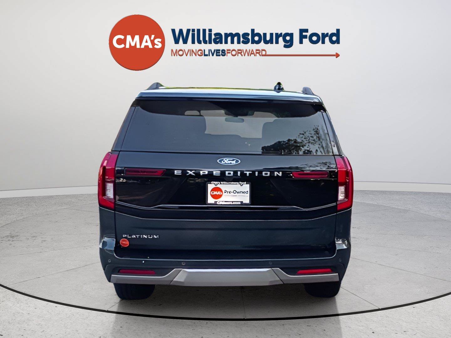 Certified 2025 Ford Expedition Platinum w/ Driver's Package AWD/4WD image 4
