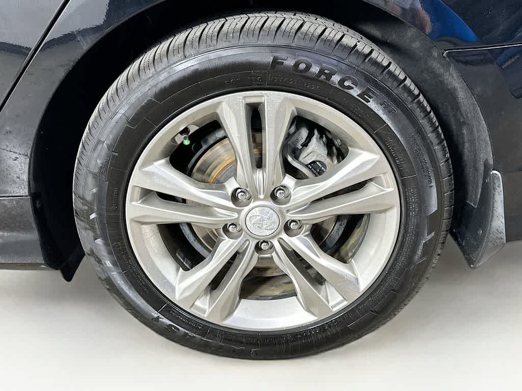 Used 2019 Hyundai Sonata SEL w/ Tech Package 02 FWD image 8