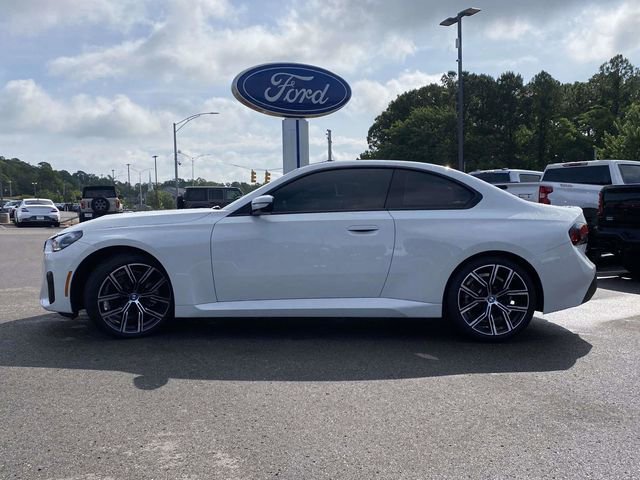 Used 2024 BMW 230i Coupe w/ Convenience Package RWD image 7