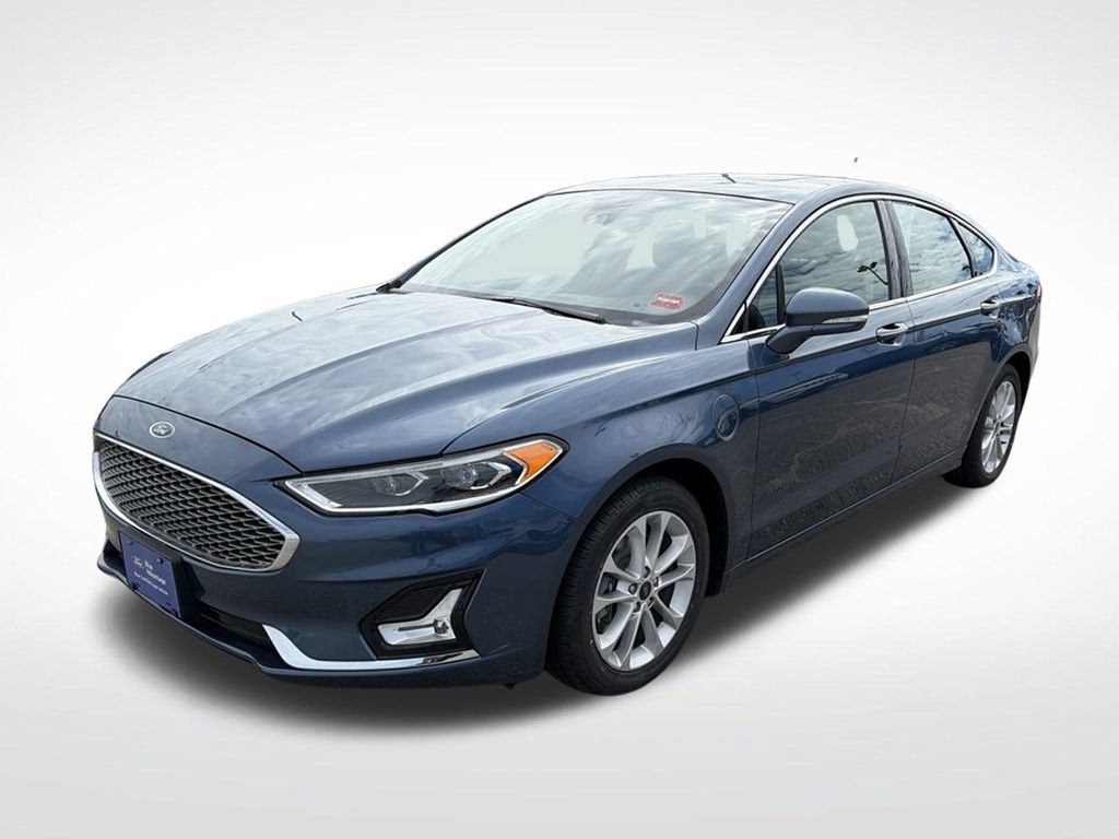 Certified 2019 Ford Fusion Energi Titanium FWD image 3
