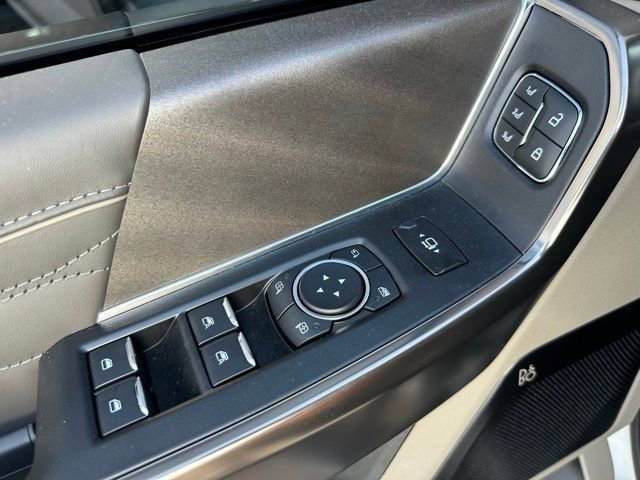 Certified 2025 Ford F350 Platinum w/ Platinum Plus Package image 31