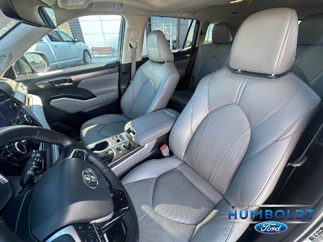 Used 2023 Toyota Highlander Limited AWD/4WD image 15
