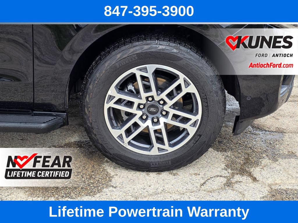 Certified 2025 Ford Expedition Active AWD/4WD image 9