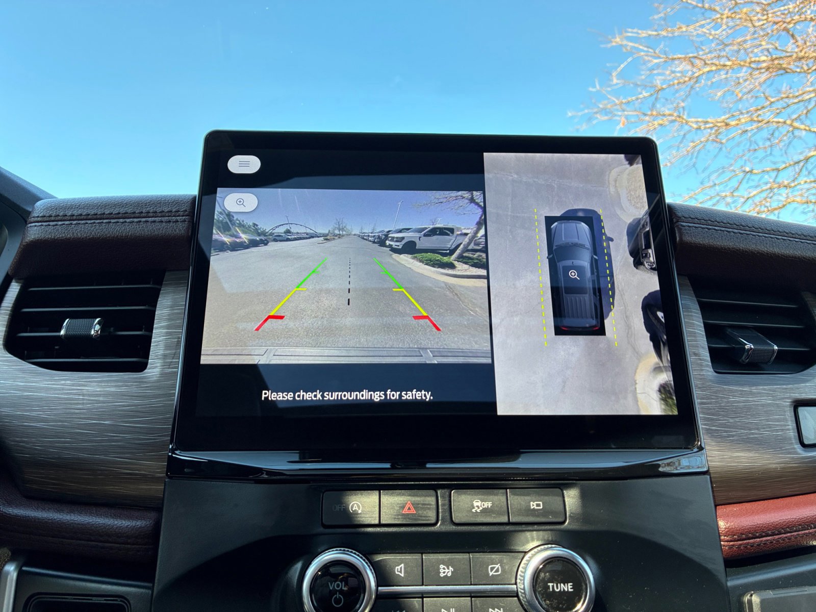 Certified 2024 Ford Expedition Limited image 29