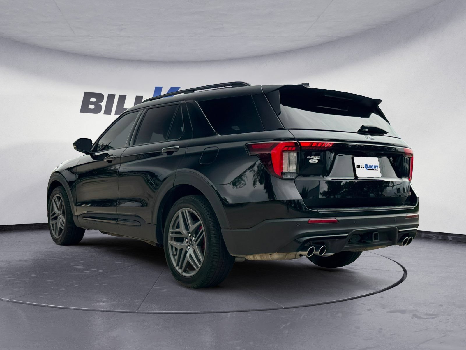 Certified 2025 Ford Explorer ST AWD/4WD image 3