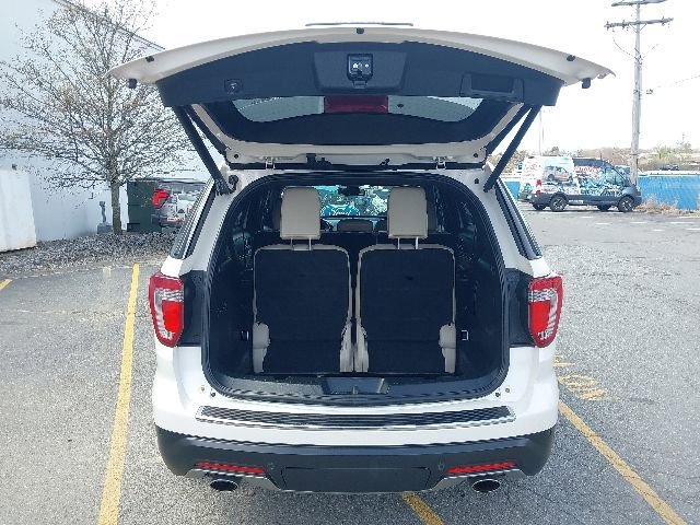 Certified 2018 Ford Explorer Limited w/ Ford Safe & Smart Package FWD image 28