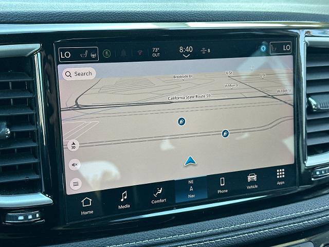 Used 2024 Chrysler Pacifica Limited FWD image 19