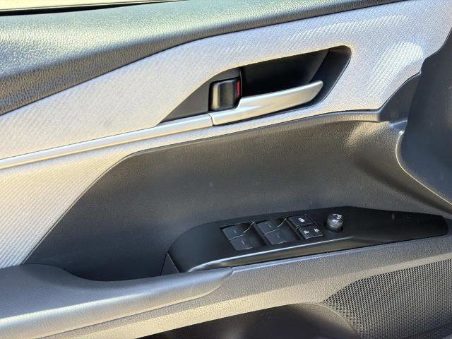 Used 2025 Toyota Camry SE w/ Convenience Package FWD image 23