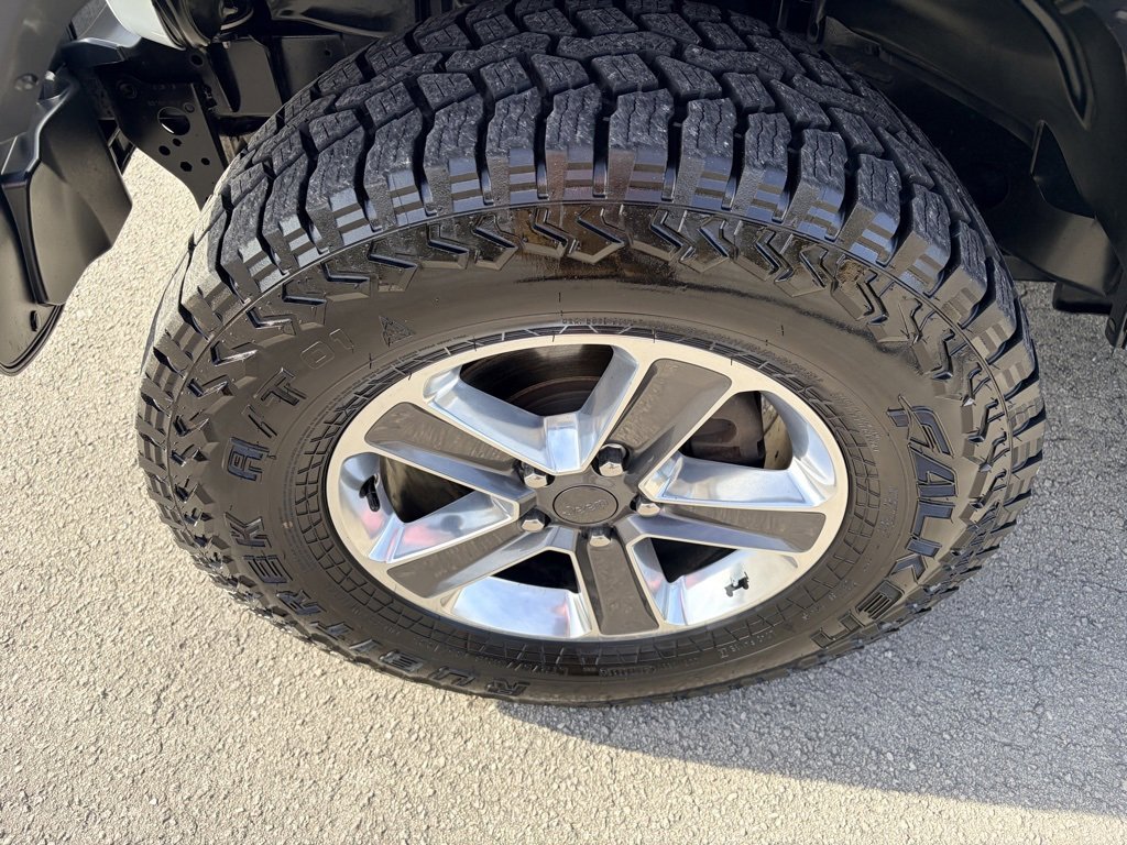 Used 2020 Jeep Wrangler Unlimited Sahara image 30