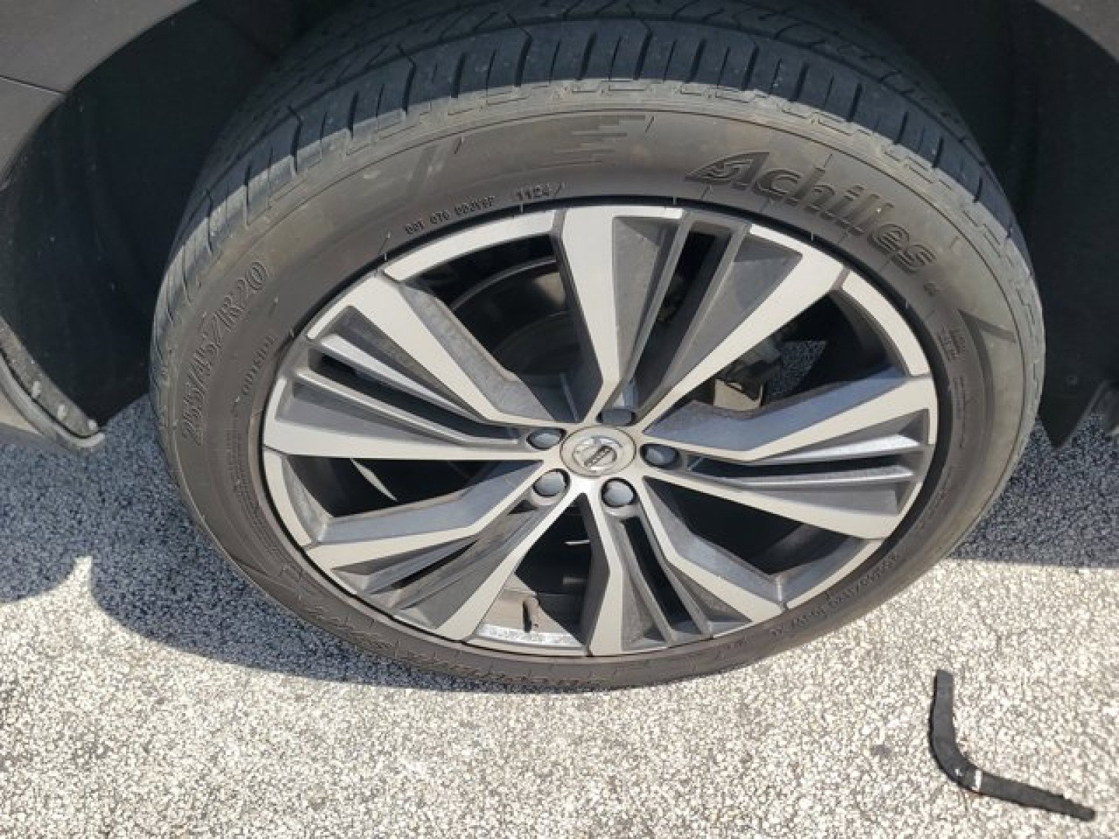 Used 2022 Volvo XC60 B5 Momentum w/ Protection Package Premier FWD image 8
