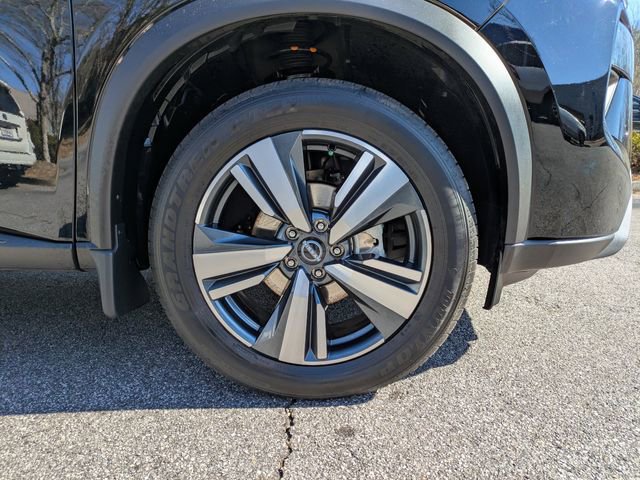 Used 2025 Nissan Rogue SL w/ SL Premium Package image 12