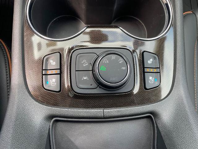 Used 2023 GMC Acadia AT4 w/ Preferred Package AWD/4WD image 23