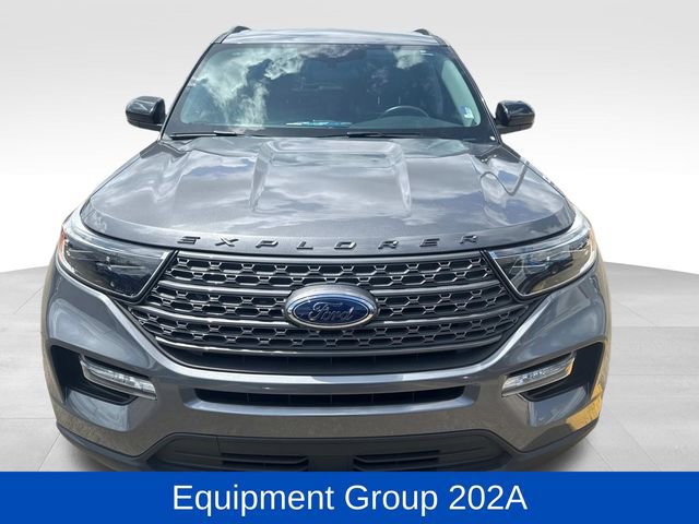 Certified 2023 Ford Explorer XLT w/ Equipment Group 202A AWD/4WD image 8