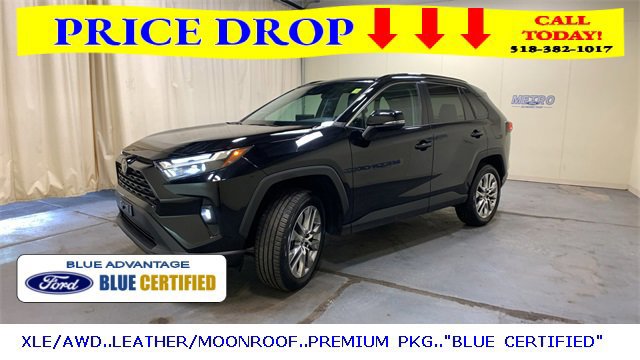 Used 2022 Toyota RAV4 XLE Premium image 2