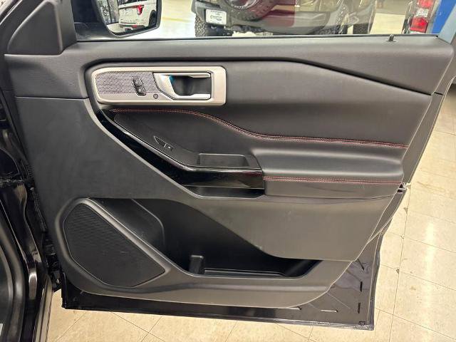 Certified 2023 Ford Explorer ST-Line w/ Class IV Trailer Tow Package image 16