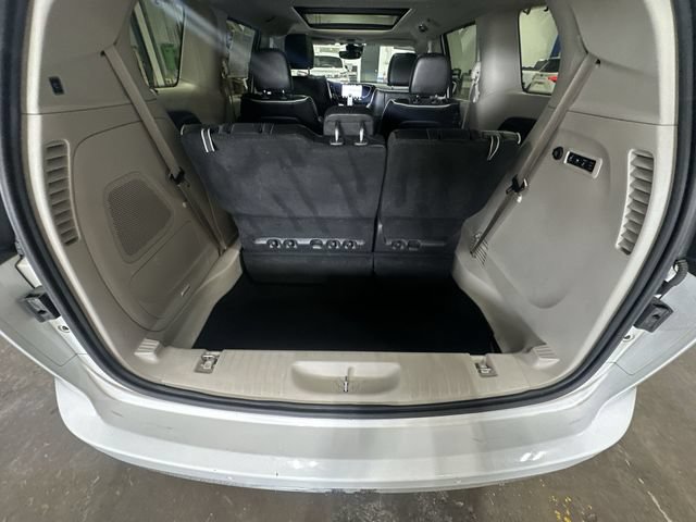 Used 2022 Chrysler Pacifica Limited AWD/4WD image 25
